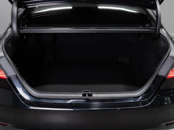 Toyota Camry VIII (XV70) с пробегом 2018 года, цена 2 779 000 рублей, 135312 км, седан, Автокод Объявления