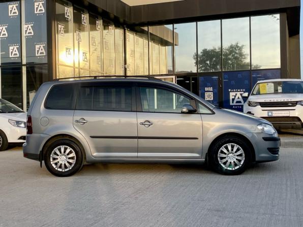 Volkswagen Touran I Рестайлинг с пробегом 2008 года, цена 840 000 рублей, 242179 км, компактвэн, Автокод Объявления