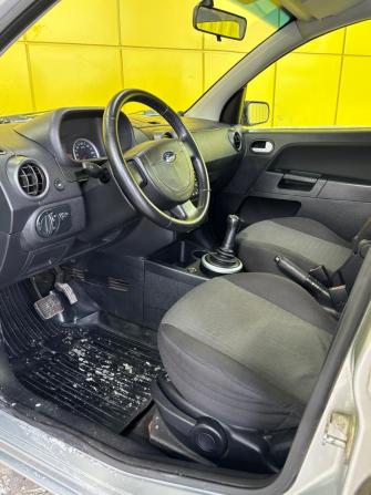 Ford Fusion I с пробегом 2004 года, цена 389 000 рублей, 131000 км, хэтчбек, Автокод Объявления