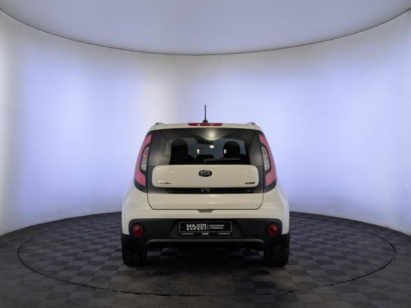 Kia Soul II Рестайлинг с пробегом 2017 года, цена 1 450 000 рублей, 214400 км, хэтчбек, Автокод Объявления
