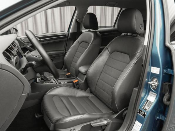 Volkswagen Golf VII с пробегом 2013 года, цена 1 435 000 рублей, 128493 км, хэтчбек, Автокод Объявления