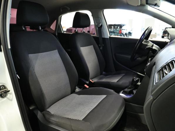 Volkswagen Polo V с пробегом 2015 года, цена 765 000 рублей, 184230 км, седан, Автокод Объявления