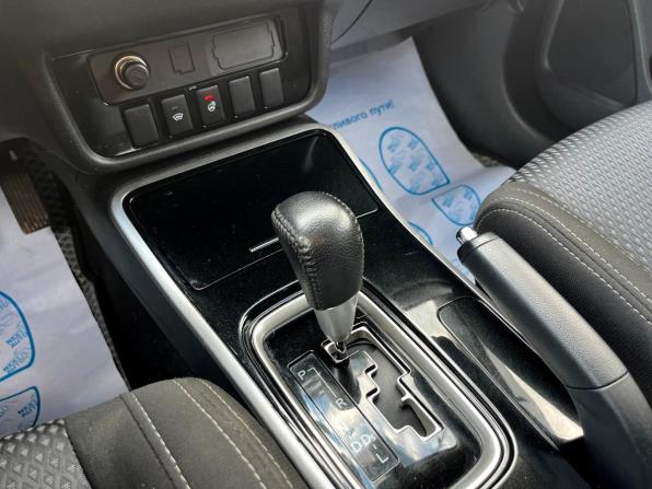 Mitsubishi Outlander III Рестайлинг 2 с пробегом 2018 года, цена 1 896 000 рублей, 205247 км, внедорожник, Автокод Объявления