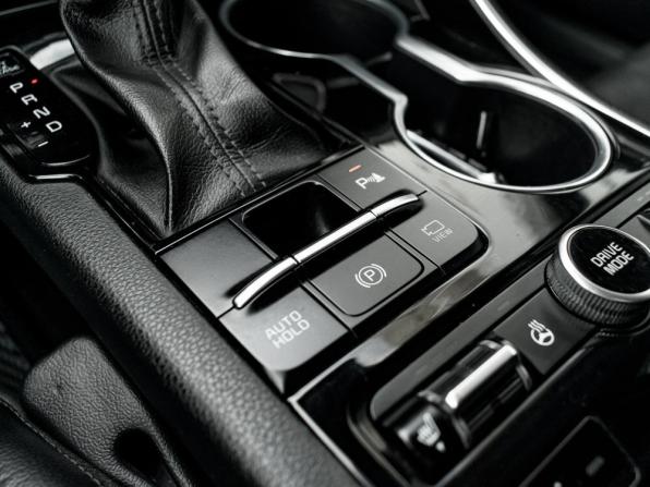 Kia K5 III с пробегом 2021 года, цена 2 300 000 рублей, 122363 км, седан, Автокод Объявления