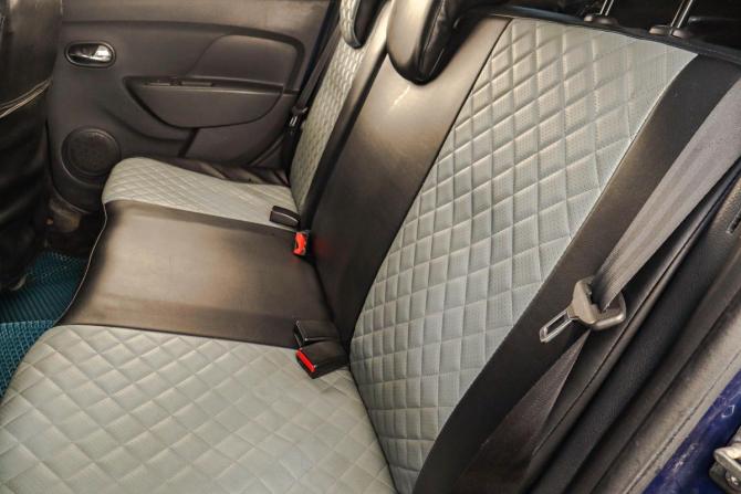 Renault Logan II с пробегом 2018 года, цена 1 019 000 рублей, 235300 км, седан, Автокод Объявления