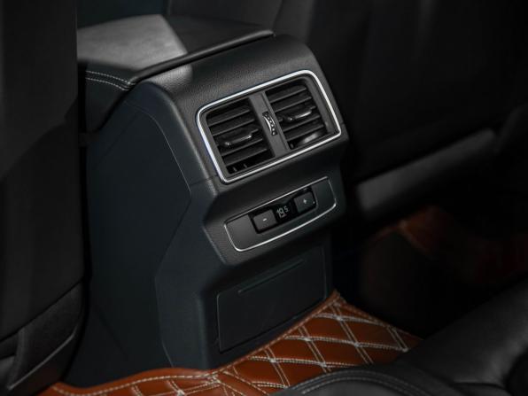 Audi SQ5 II (FY) с пробегом 2017 года, цена 3 200 000 рублей, 195000 км, внедорожник, Автокод Объявления