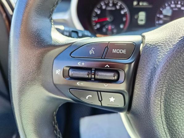 Kia Rio IV Рестайлинг с пробегом 2021 года, цена 1 869 995 рублей, 65471 км, седан, Автокод Объявления