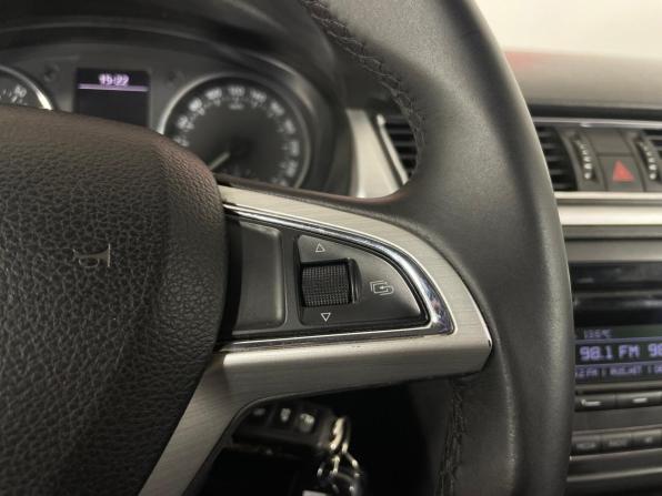 Skoda Rapid I с пробегом 2014 года, цена 815 000 рублей, 175355 км, лифтбек, Автокод Объявления
