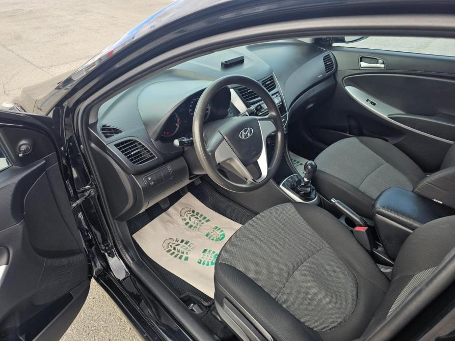 Hyundai Solaris I Тюмень  - изображение 9