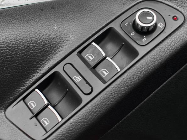 Volkswagen Tiguan I Рестайлинг с пробегом 2012 года, цена 1 470 000 рублей, 216033 км, внедорожник, Автокод Объявления