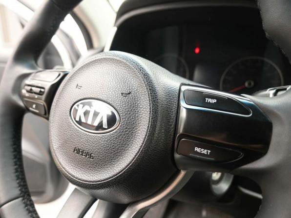Kia Rio IV Рестайлинг с пробегом 2021 года, цена 1 449 000 рублей, 58490 км, седан, Автокод Объявления