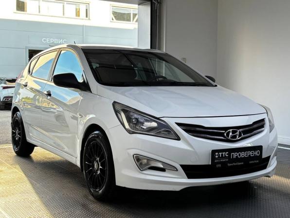 Hyundai Solaris I Рестайлинг с пробегом 2015 года, цена 799 000 рублей, 197000 км, хэтчбек, Автокод Объявления