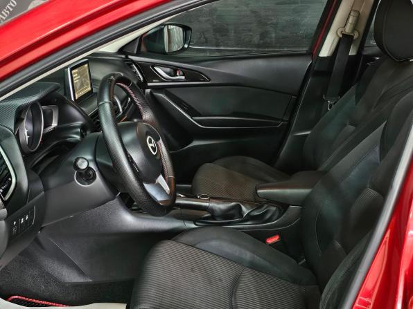 Mazda 3 III (BM) с пробегом 2014 года, цена 988 000 рублей, 178600 км, седан, Автокод Объявления
