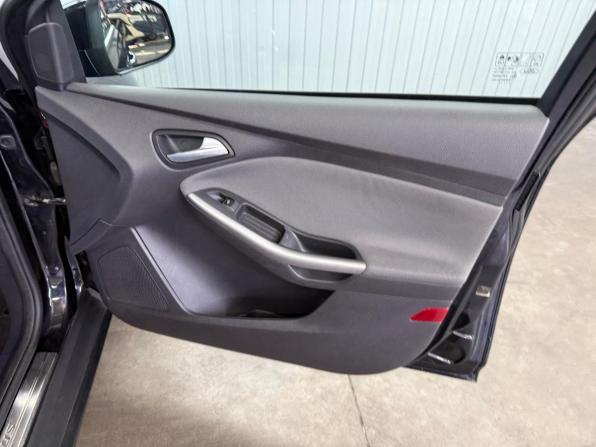 Ford Focus III с пробегом 2012 года, цена 797 000 рублей, 170566 км, седан, Автокод Объявления