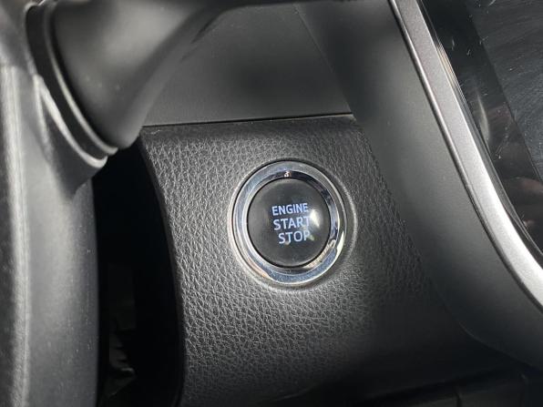 Toyota Camry VIII (XV70) с пробегом 2020 года, цена 2 945 000 рублей, 58452 км, седан, Автокод Объявления