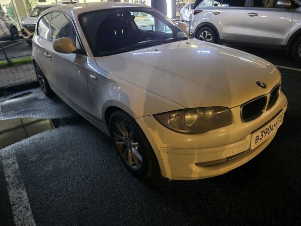BMW 1 серии I (E81/E82/E87/E88) Рестайлинг с пробегом 2011 года, цена 799 000 рублей, 267460 км, хэтчбек, Автокод Объявления