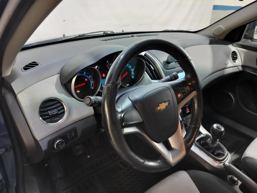 Chevrolet Cruze I Рестайлинг Санкт-Петербург  - изображение 9