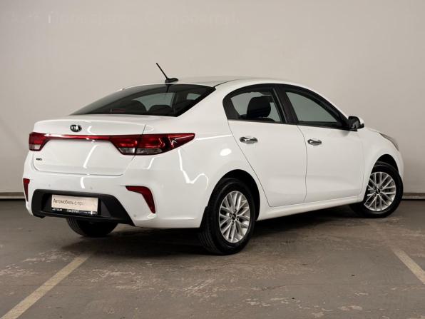 Kia Rio IV с пробегом 2017 года, цена 1 330 000 рублей, 79354 км, седан, Автокод Объявления