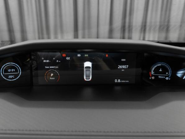Changan UNI-V I с пробегом 2023 года, цена 2 340 000 рублей, 24761 км, лифтбек, Автокод Объявления