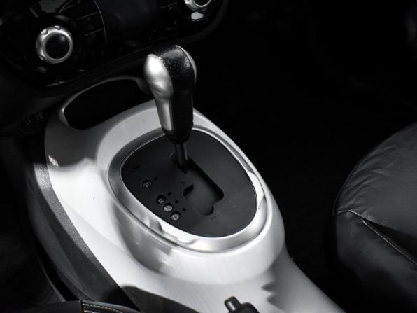 Nissan Juke I с пробегом 2011 года, цена 650 000 рублей, 308340 км, внедорожник, Автокод Объявления