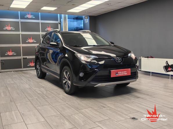 Toyota RAV4 IV (XA40) Рестайлинг с пробегом 2017 года, цена 2 378 000 рублей, 136000 км, внедорожник, Автокод Объявления