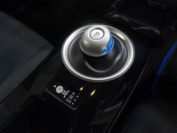 Nissan Leaf I (ZE0/AZE0) с пробегом 2014 года, цена 799 000 рублей, 77390 км, хэтчбек, Автокод Объявления