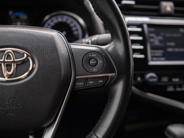 Toyota Camry VIII (XV70) с пробегом 2020 года, цена 2 699 000 рублей, 63006 км, седан, Автокод Объявления