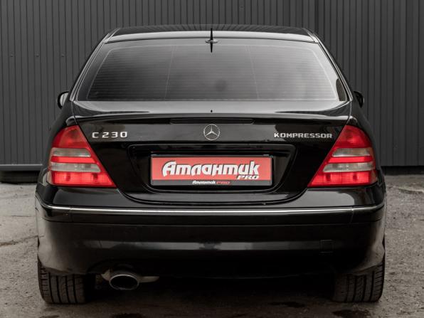 Mercedes-Benz C-Класс II (W203) Рестайлинг с пробегом 2005 года, цена 740 000 рублей, 327354 км, седан, Автокод Объявления