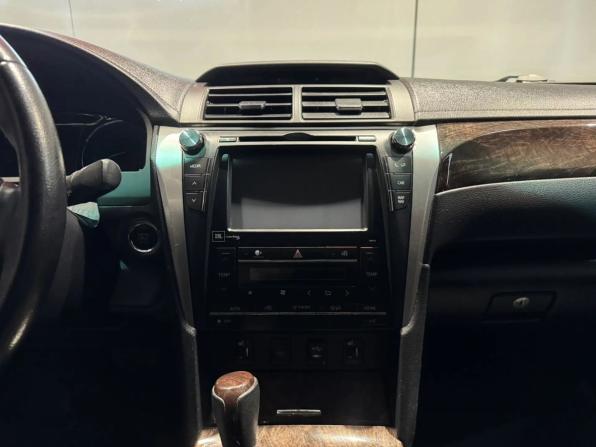 Toyota Camry VII (XV50) Рестайлинг с пробегом 2015 года, цена 1 989 000 рублей, 163126 км, седан, Автокод Объявления