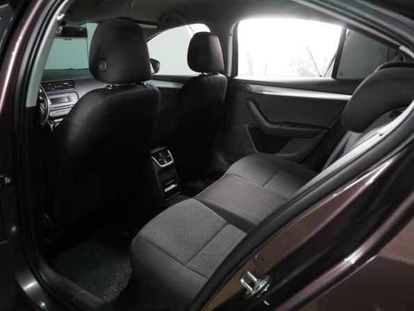 Skoda Octavia III (A7) с пробегом 2014 года, цена 979 000 рублей, 260233 км, лифтбек, Автокод Объявления