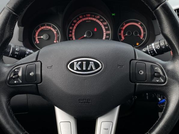 Kia Ceed I Рестайлинг с пробегом 2011 года, цена 679 000 рублей, 217550 км, универсал, Автокод Объявления