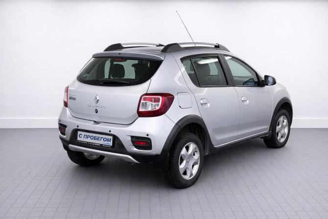 Renault Sandero II с пробегом 2017 года, цена 1 005 000 рублей, 99423 км, хэтчбек, Автокод Объявления