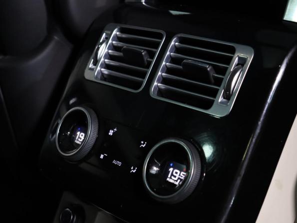Land Rover Range Rover IV Рестайлинг с пробегом 2018 года, цена 4 693 000 рублей, 255115 км, внедорожник, Автокод Объявления