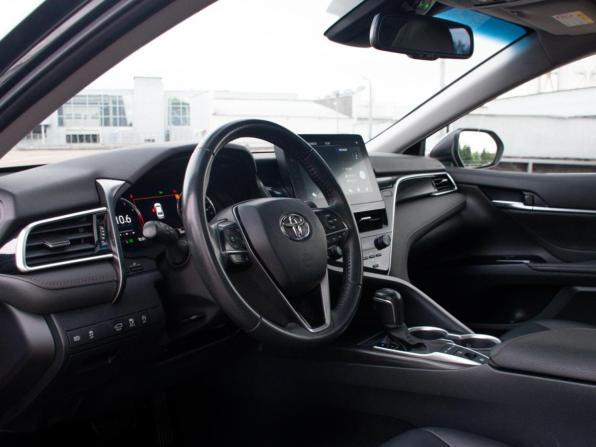Toyota Camry VIII (XV70) Рестайлинг с пробегом 2022 года, цена 3 098 000 рублей, 103936 км, седан, Автокод Объявления