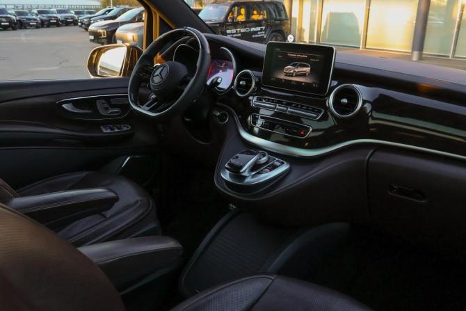 Mercedes-Benz V-Класс III (W447) с пробегом 2016 года, цена 3 968 000 рублей, 236000 км, минивэн, Автокод Объявления