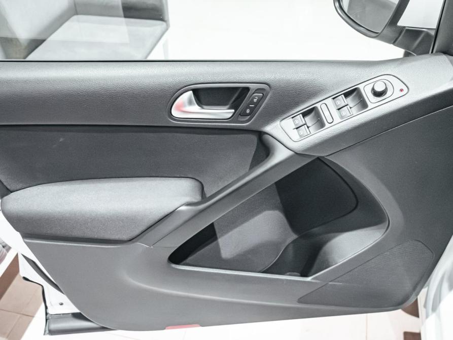 Volkswagen Tiguan I Рестайлинг Екатеринбург  - изображение 13