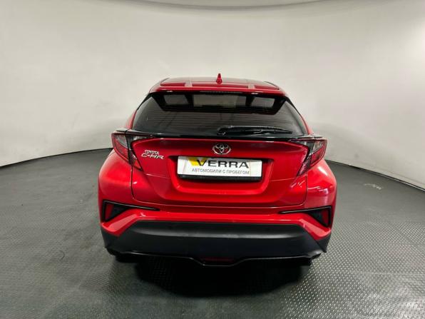 Toyota C-HR I Рестайлинг с пробегом 2022 года, цена 2 690 000 рублей, 30800 км, внедорожник, Автокод Объявления