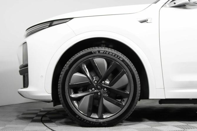 Новый Li Auto (Lixiang) L7 I Рестайлинг 2026 года, цена 10 690 000 рублей, внедорожник, Автокод Объявления
