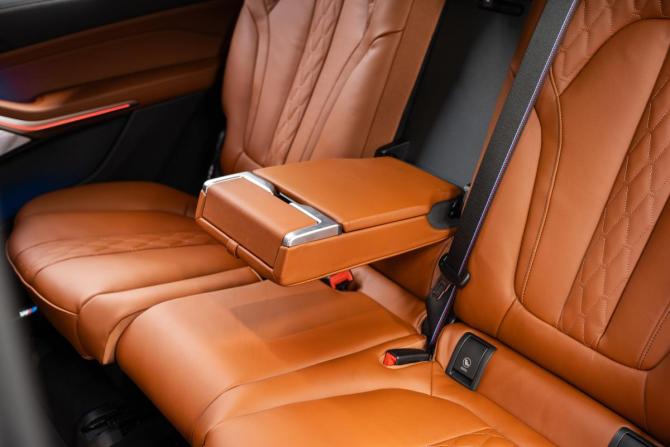 Новый BMW X7 I (G07) Рестайлинг 2026 года, цена 17 900 000 рублей, внедорожник, Автокод Объявления