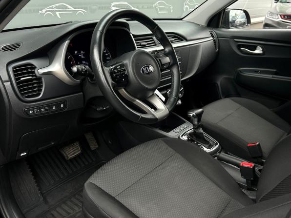 Kia Rio IV Рестайлинг с пробегом 2021 года, цена 1 538 700 рублей, 115473 км, хэтчбек, Автокод Объявления