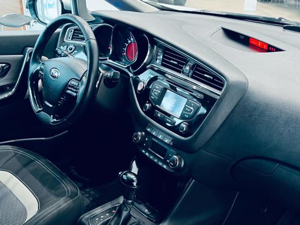 Kia Ceed II Рестайлинг с пробегом 2016 года, цена 1 185 000 рублей, 169000 км, универсал, Автокод Объявления