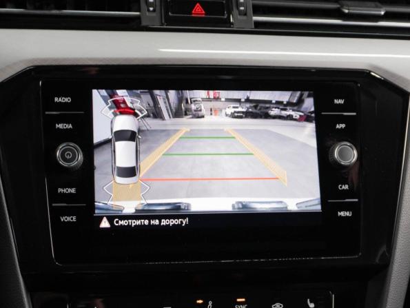 Volkswagen Passat B8 Рестайлинг с пробегом 2022 года, цена 3 200 000 рублей, 1225 км, седан, Автокод Объявления