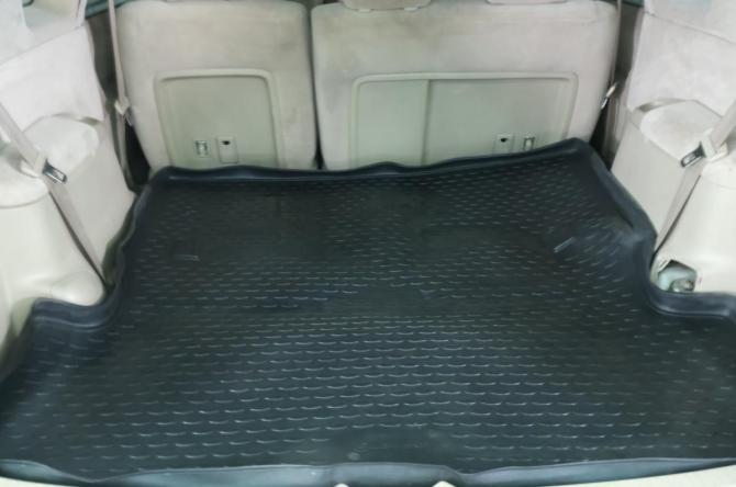 Toyota Ipsum II (M20) Рестайлинг с пробегом 2004 года, цена 1 009 000 рублей, 284500 км, компактвэн, Автокод Объявления