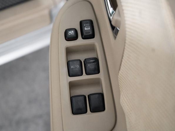 Toyota Sienta I Рестайлинг 1 с пробегом 2006 года, цена 625 000 рублей, 180771 км, компактвэн, Автокод Объявления
