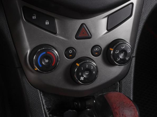 Chevrolet Aveo II с пробегом 2012 года, цена 879 000 рублей, 108944 км, седан, Автокод Объявления