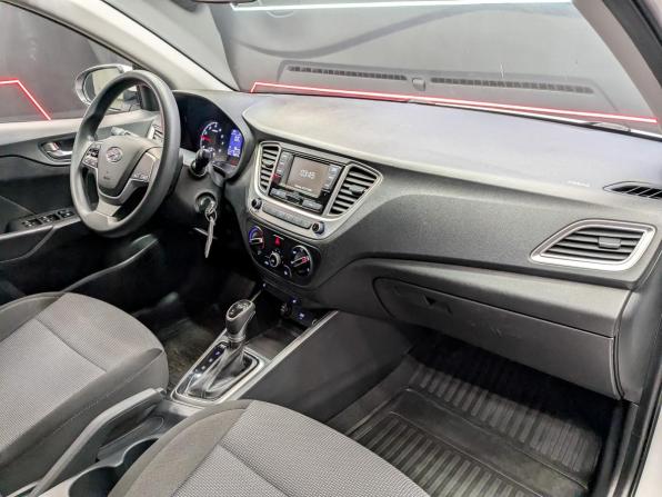 Hyundai Solaris II Рестайлинг с пробегом 2022 года, цена 1 665 000 рублей, 68204 км, седан, Автокод Объявления