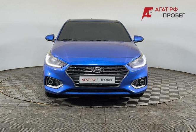 Hyundai Solaris II с пробегом 2018 года, цена 900 000 рублей, 165918 км, седан, Автокод Объявления