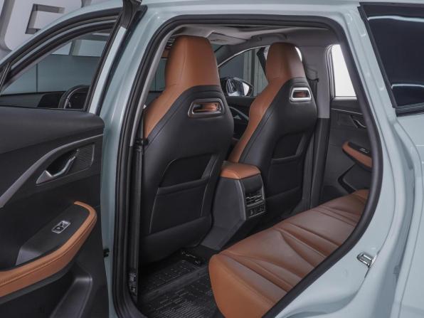Omoda C5 I с пробегом 2023 года, цена 1 800 000 рублей, 42496 км, внедорожник, Автокод Объявления
