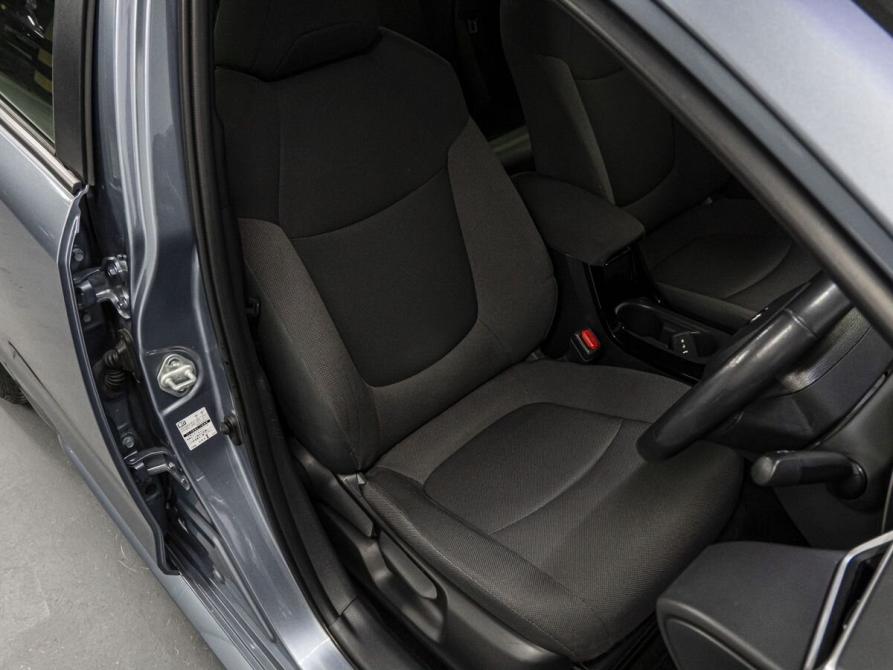 Toyota Corolla XI (E160 E170 E180) Рестайлинг 1 Тюмень  - изображение 13