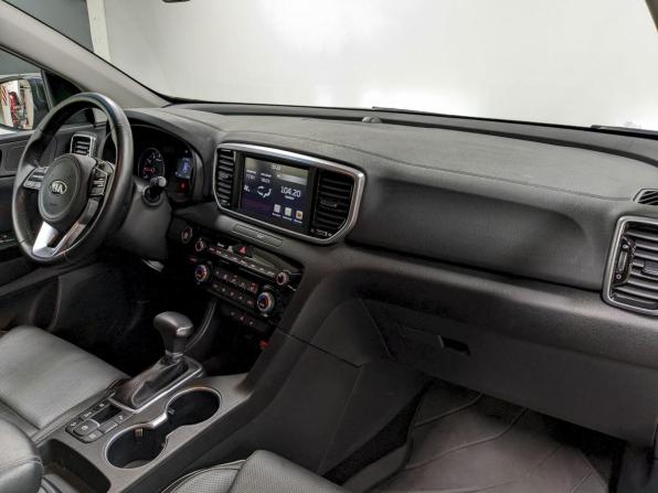 Kia Sportage IV Рестайлинг с пробегом 2021 года, цена 2 990 000 рублей, 40855 км, внедорожник, Автокод Объявления